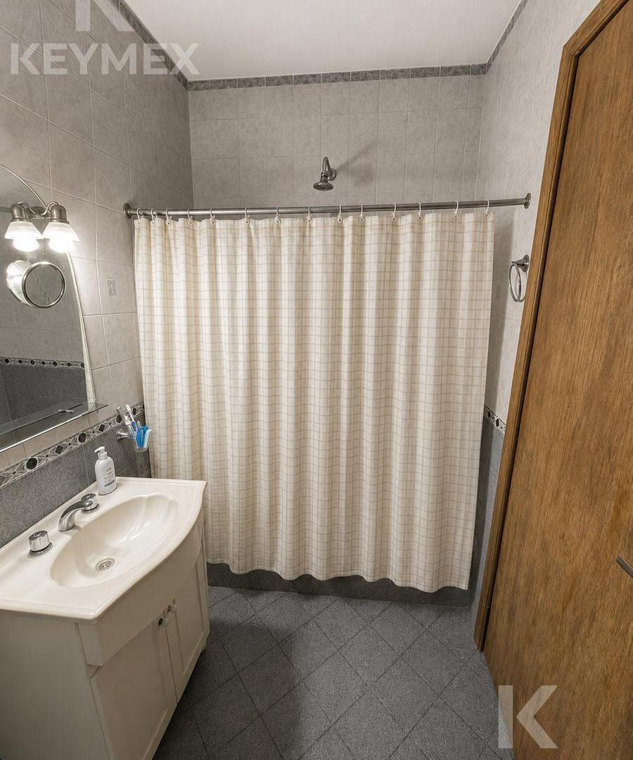 Foto de PH en venta de 2 dormitorios con cochera en 122 y 37, La Plata, imagen 5