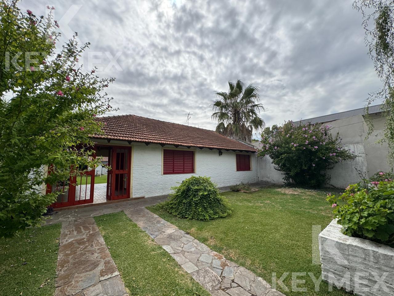 Foto de Casa venta | 2 dormitorios | pileta| quincho | Villa del Plata | Punta, imagen 1
