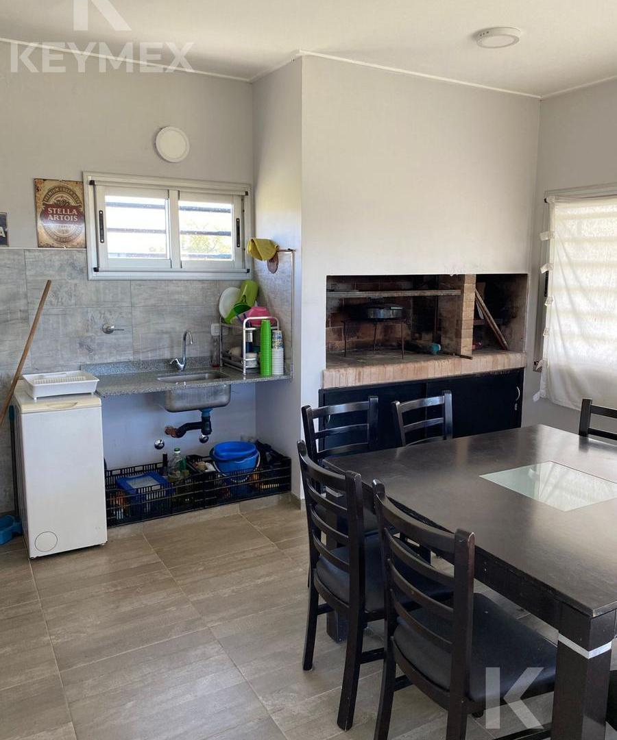 Foto de Casa con pileta en Sicardi, imagen 3