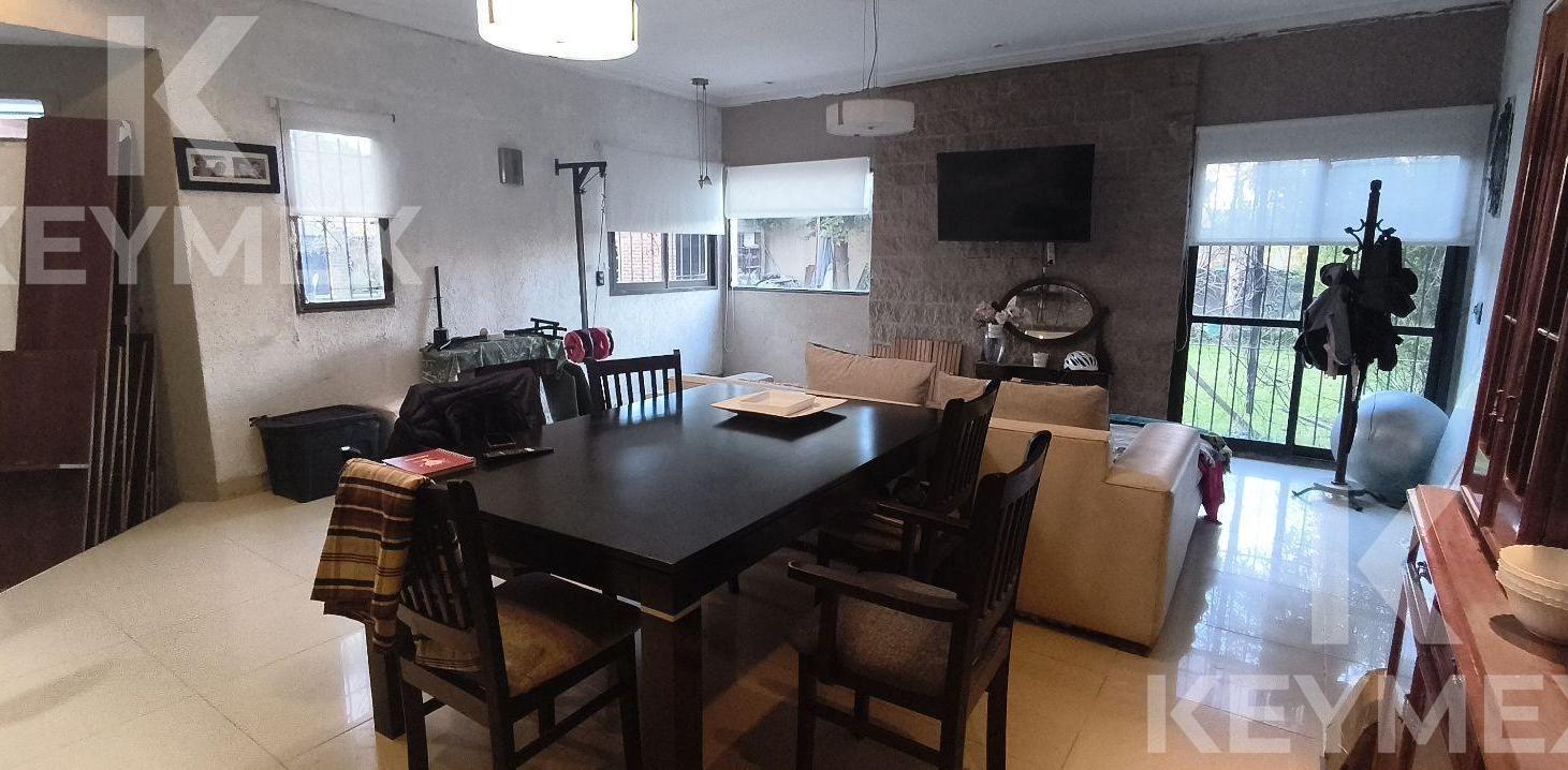 Foto de Casa en venta de dos dormitorios/ Los Hornos/ Posible Apto Banco, imagen 2