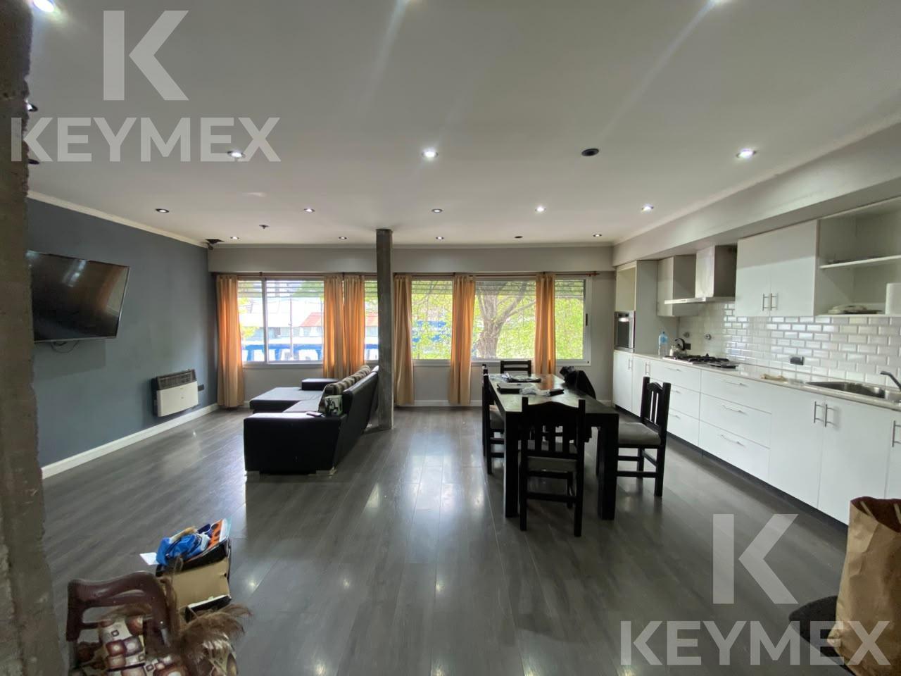 Foto de Casa en venta en Plaza Malvinas, imagen 2