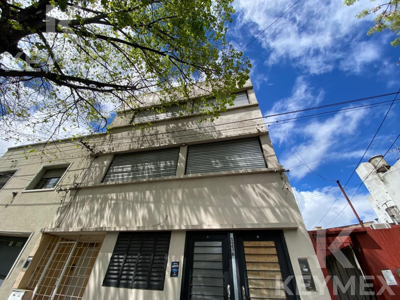 Foto de Casa en venta en Plaza Malvinas, imagen 1