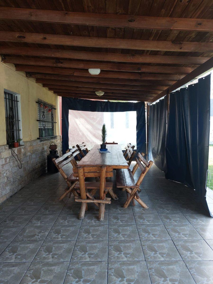 Venta Casa Quinta con Gran Pileta y Monoambiente 4