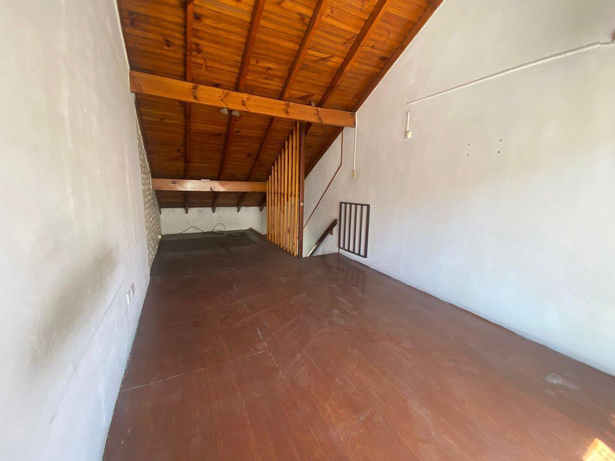 Venta PH 2 Amb Patio Cochera Haedo 5