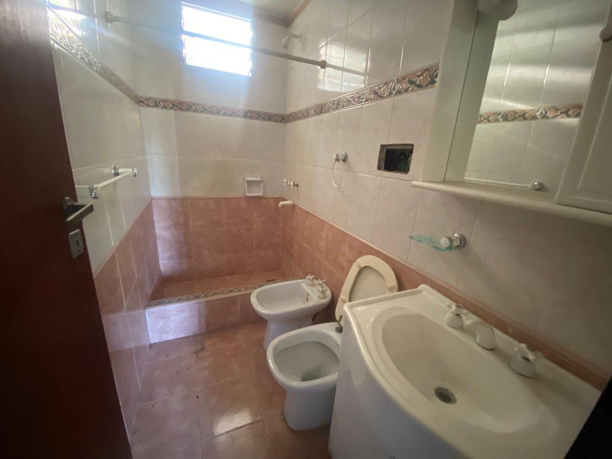 Venta PH 2 Amb Patio Cochera Haedo 2