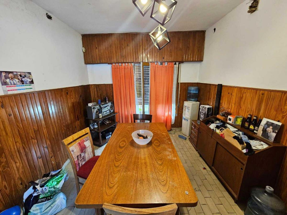 Venta / Permuta Casa 5 Amb Patio, Pileta y Cochera 3