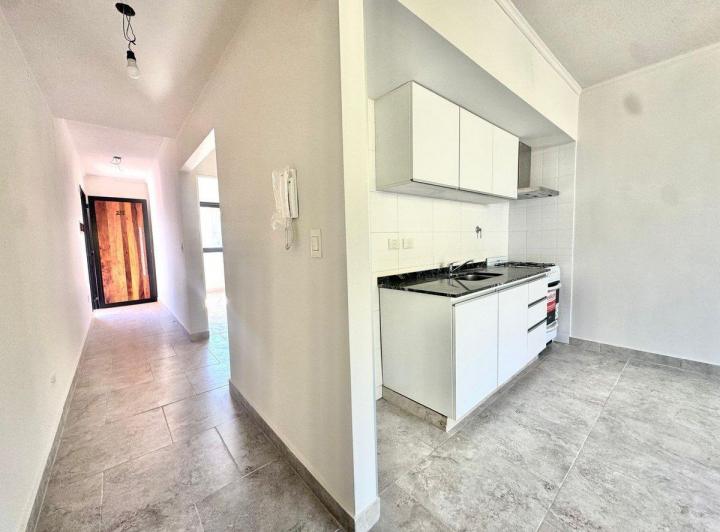 VENTA MORENO 2 AMB BALCON COCHERA SUBSUELO BAULERA 4
