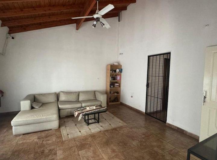 CASA MULTIFAMILIAR ITUZAINGO LOCAL COCHERA 3
