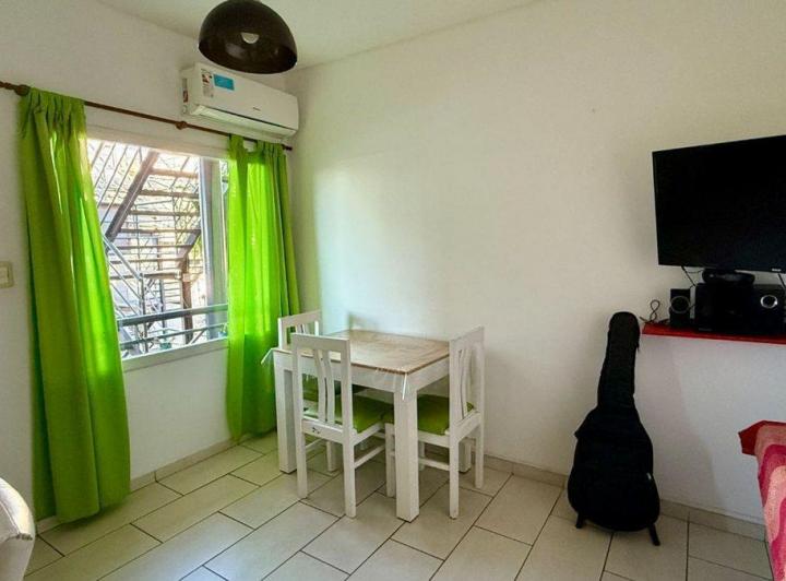 VENTA DPTO 2 AMB CON COCHERA APTO CREDITO MERLO 5