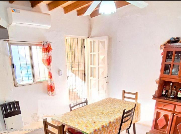 VENTA CASA 2 PLANTAS AMPLIO PATIO COCHERA 2
