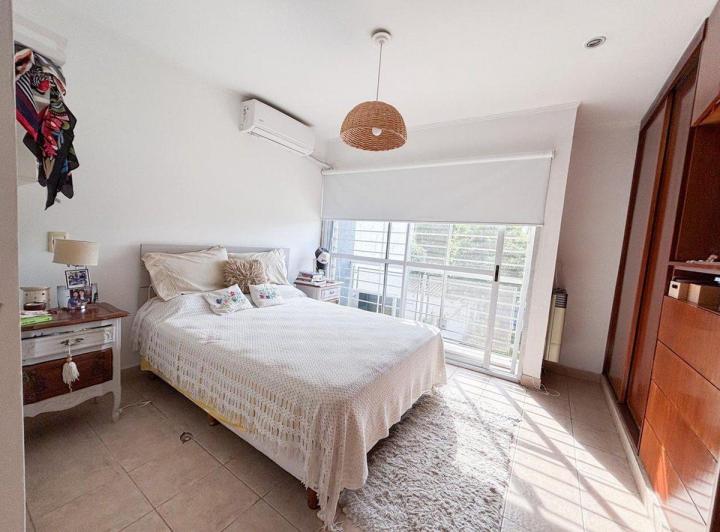 VENTA CASA 5 AMB C/QUINCHO + PARRILLA - ITUZAINGO 3