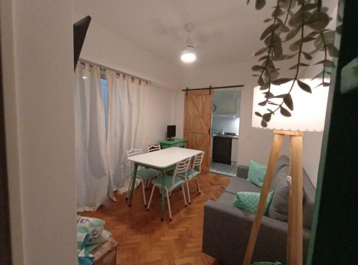 VENTA DEPTO 2 AMBIENTES CON BALCÓN EN VERSALLES 3