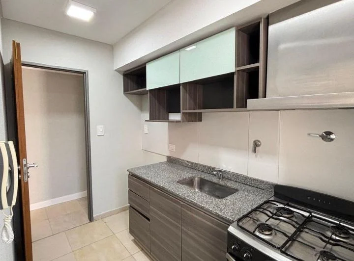 ALQUILER DEPARTAMENTO 2 AMBIENTES C/COCHERA MORON 3