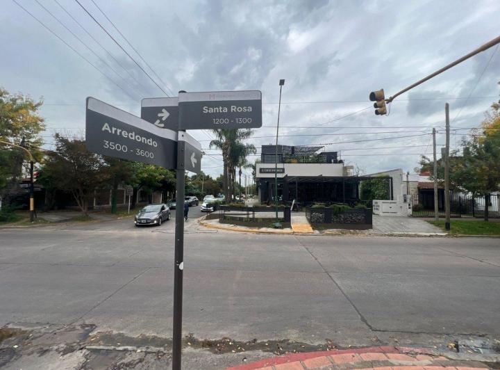 ALQUILER LOCAL CASTELAR NORTE SANTA ROSA ESQUINA 3