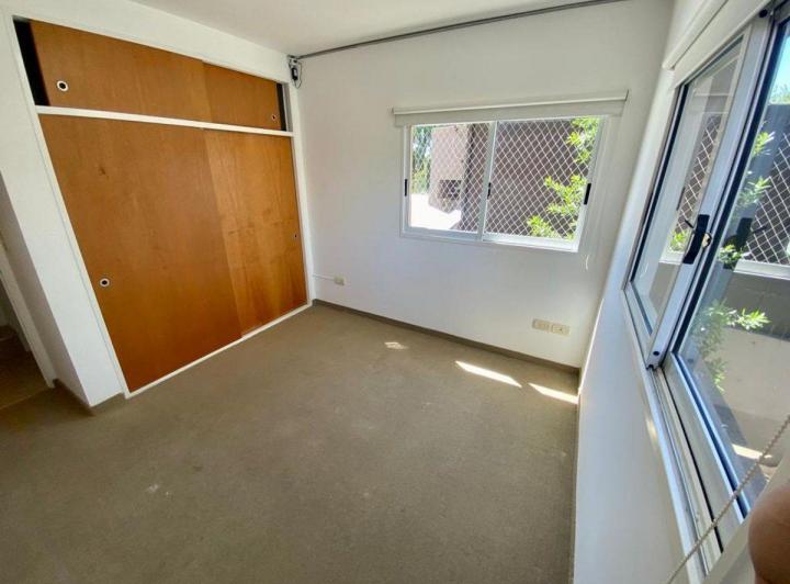 ALQUILER TRIPLEX 4 AMB ITUZAINGO COMPLEJO CERRADO 3