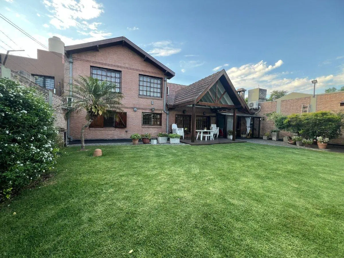 Venta Casa 6 amb Padua Centro. Lote 955 m. Piscina 5