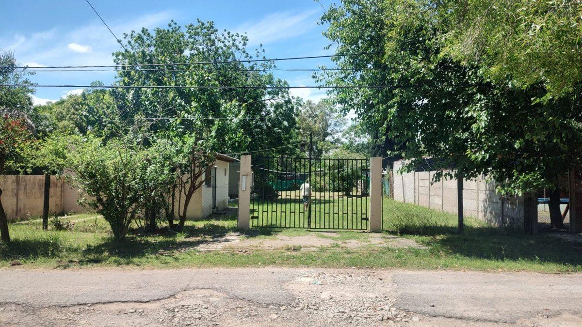 LOTE VENTA VILLA UDAONDO CON DOS CASAS DE 35 M C/U