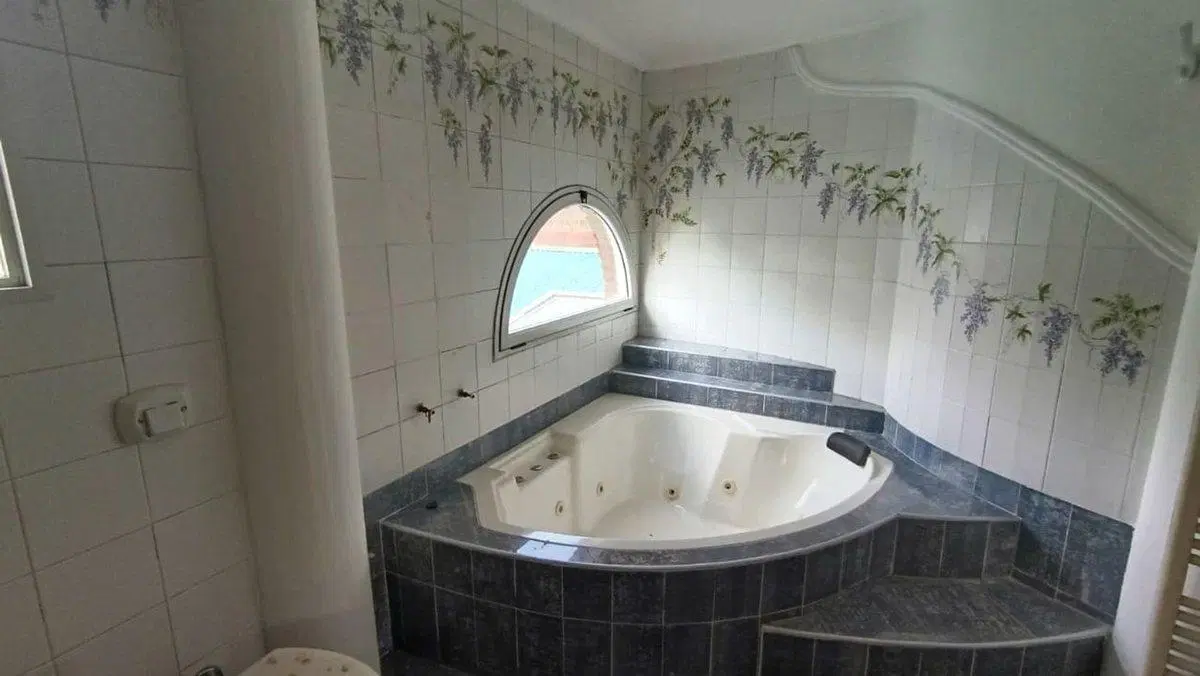 VENTA CASA 4 AMB C/ PILETA BARRIO CERRADO LELOIR 4