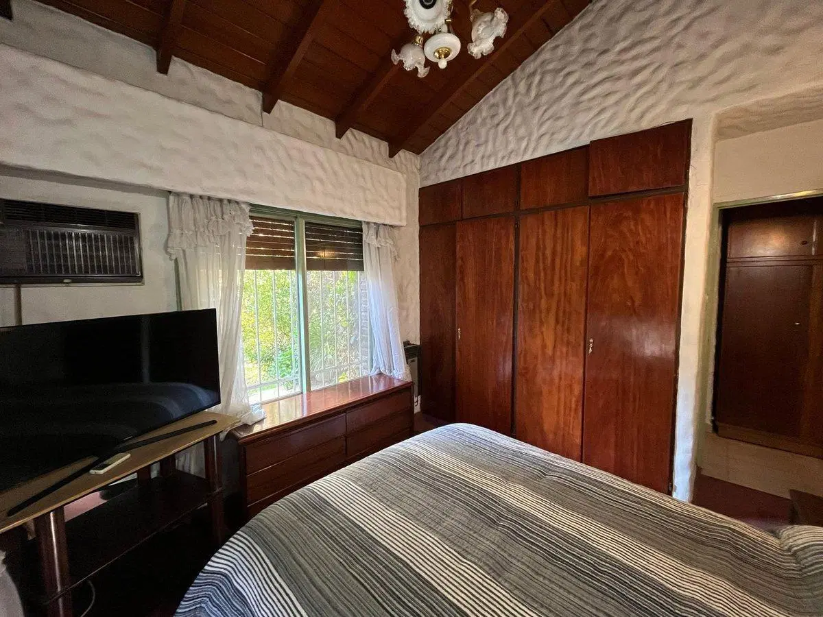 VENTA CASA 3 AMBIENTES LOTE 1000Mts2 PARQUE LELOIR 3