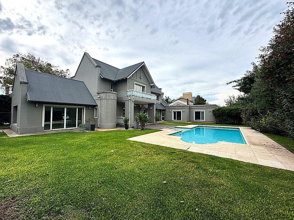 CASA VENTA 7 AMB. BCO PROVINCIA CON FINANCIACION