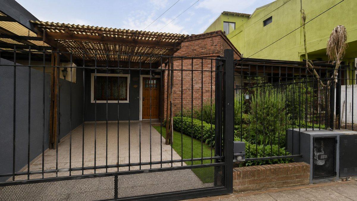 VENTA PH 2 AMB + PLAYROOM C/ JARDÍN ITUZAINGÓ