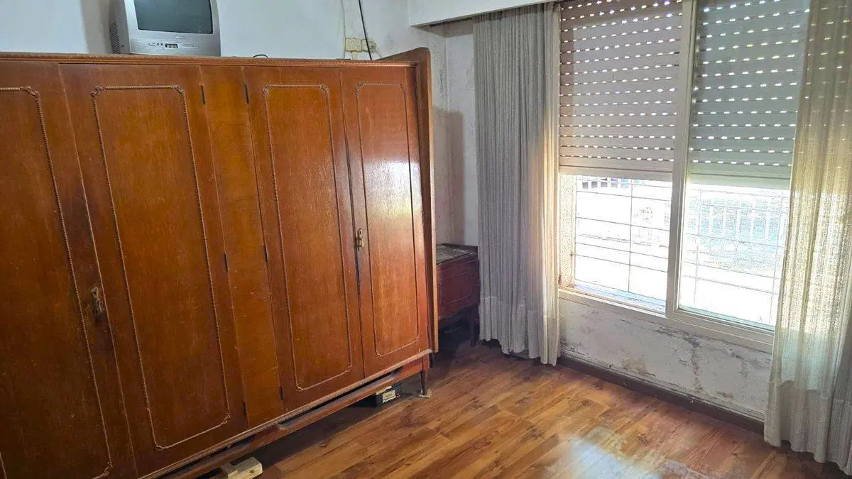 VENTA- CASA 4 AMB. C/COCHERA- ITUZAINGO 3