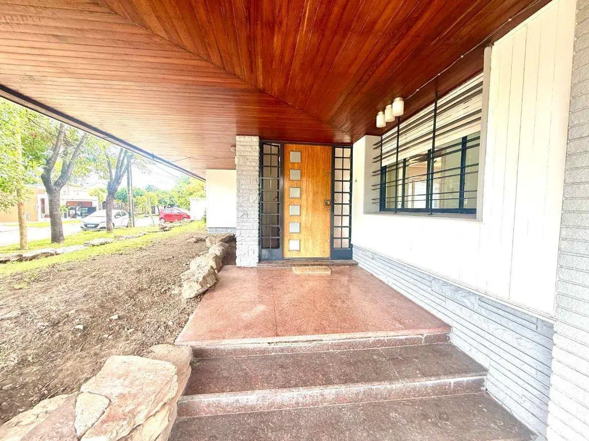 CASA EN VENTA PADUA SUR 5 AMB PATIO COCHERA 3