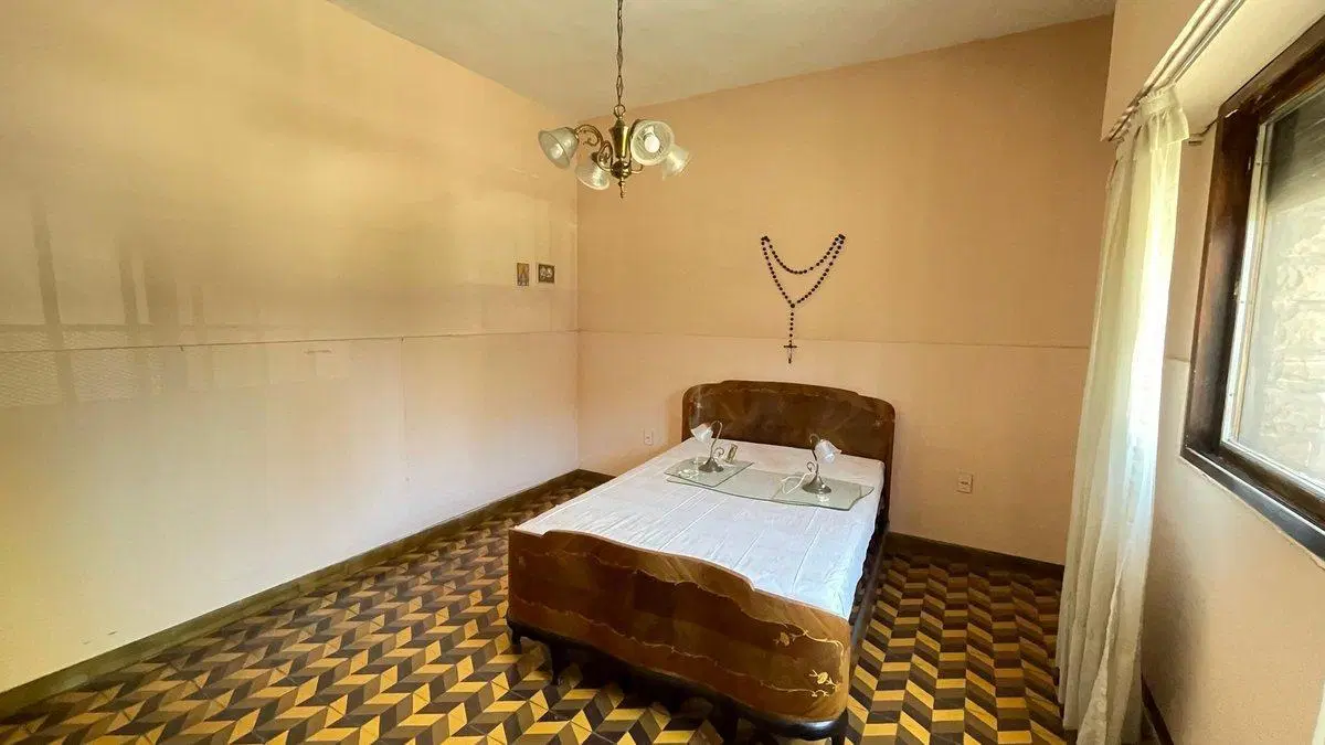 VENTA CASA 3 AMB  CON COCHERA MORON APTO CREDITO 4