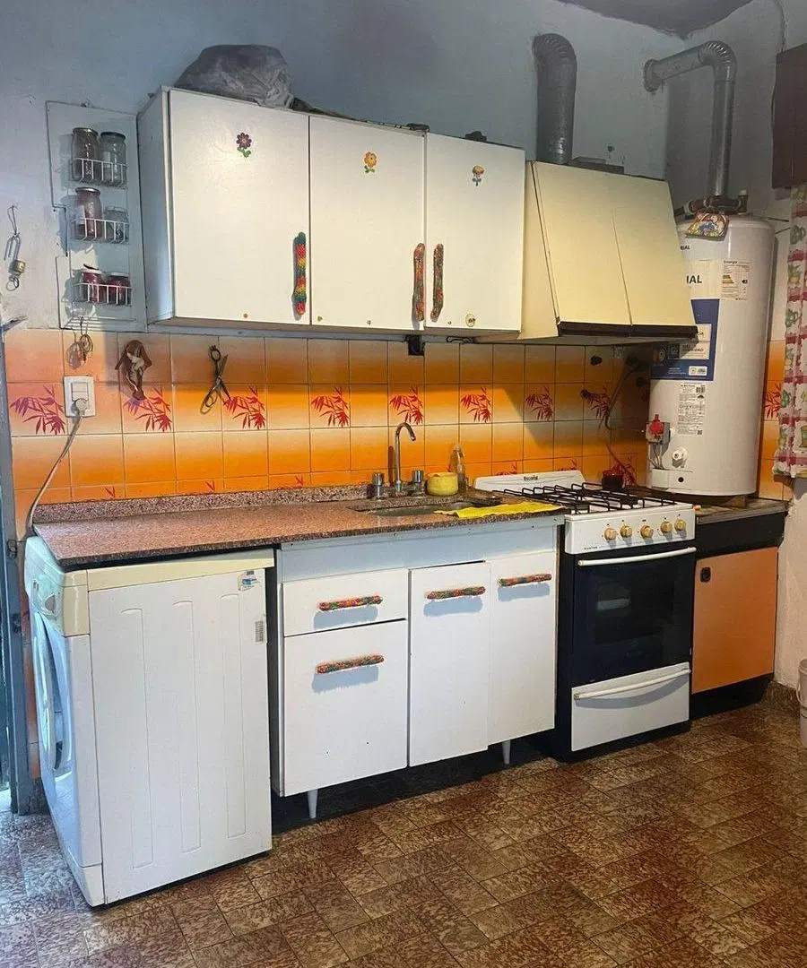 VENTA DE CASA + 3 DEPTO apto credito ITUZAINGO NTE 4