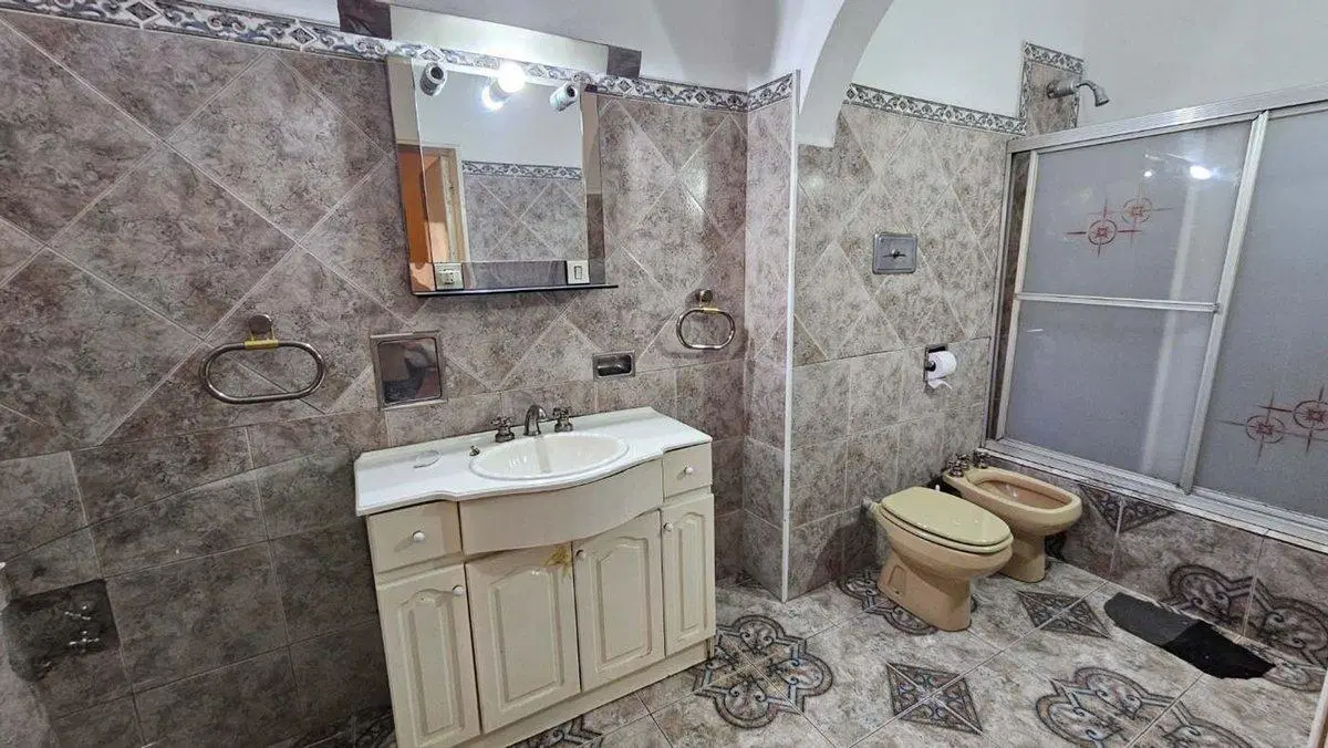 VENTA PH MULTIFAMILIAR 3 Y 4 AMB VILLA LUGANO 5