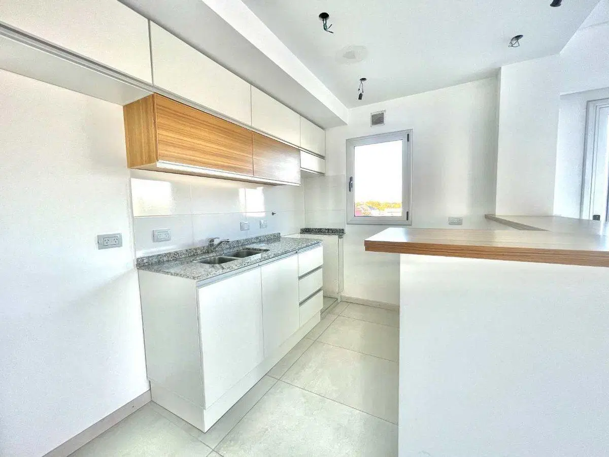 VENTA DEPTO ITUZAINGO NORTE 2AMB BALCON COCHERA 2