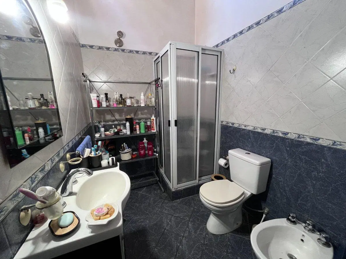 Casa con Piscina sobre Lote de 367m2 Udaondo 2