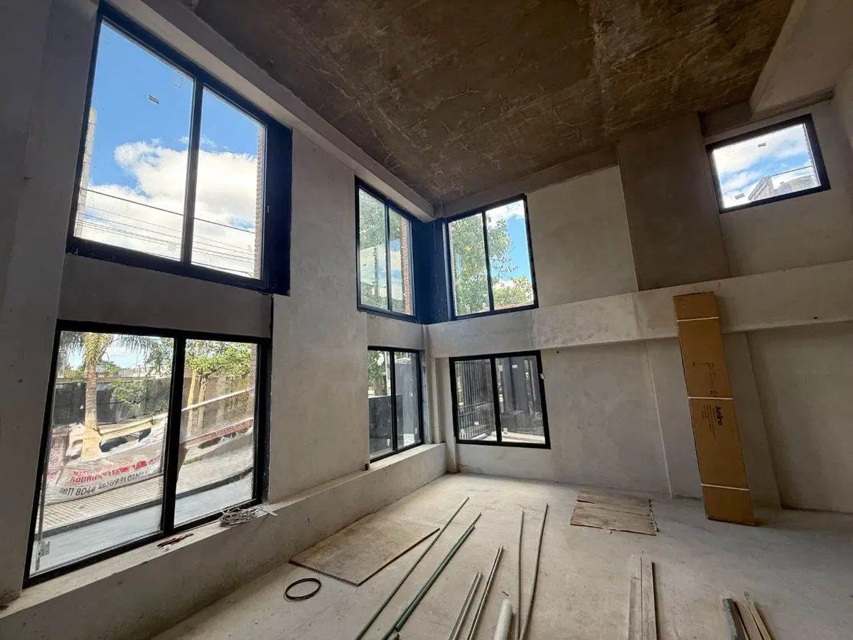 VENTA LOCAL A ESTRENAR BRICKHOUSE ITUZAINGO 150M2 5