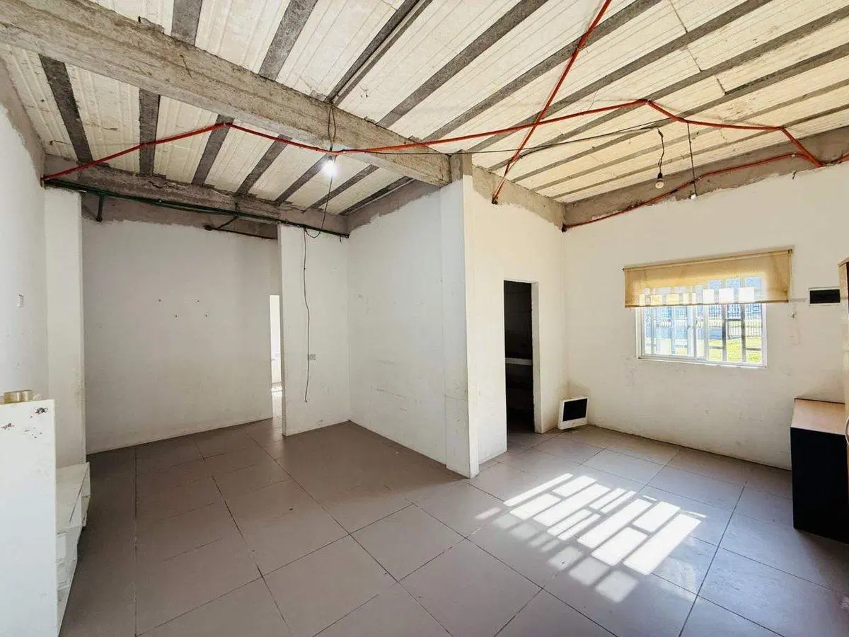 Galpon mas vivienda en venta, General Rodriguez 2