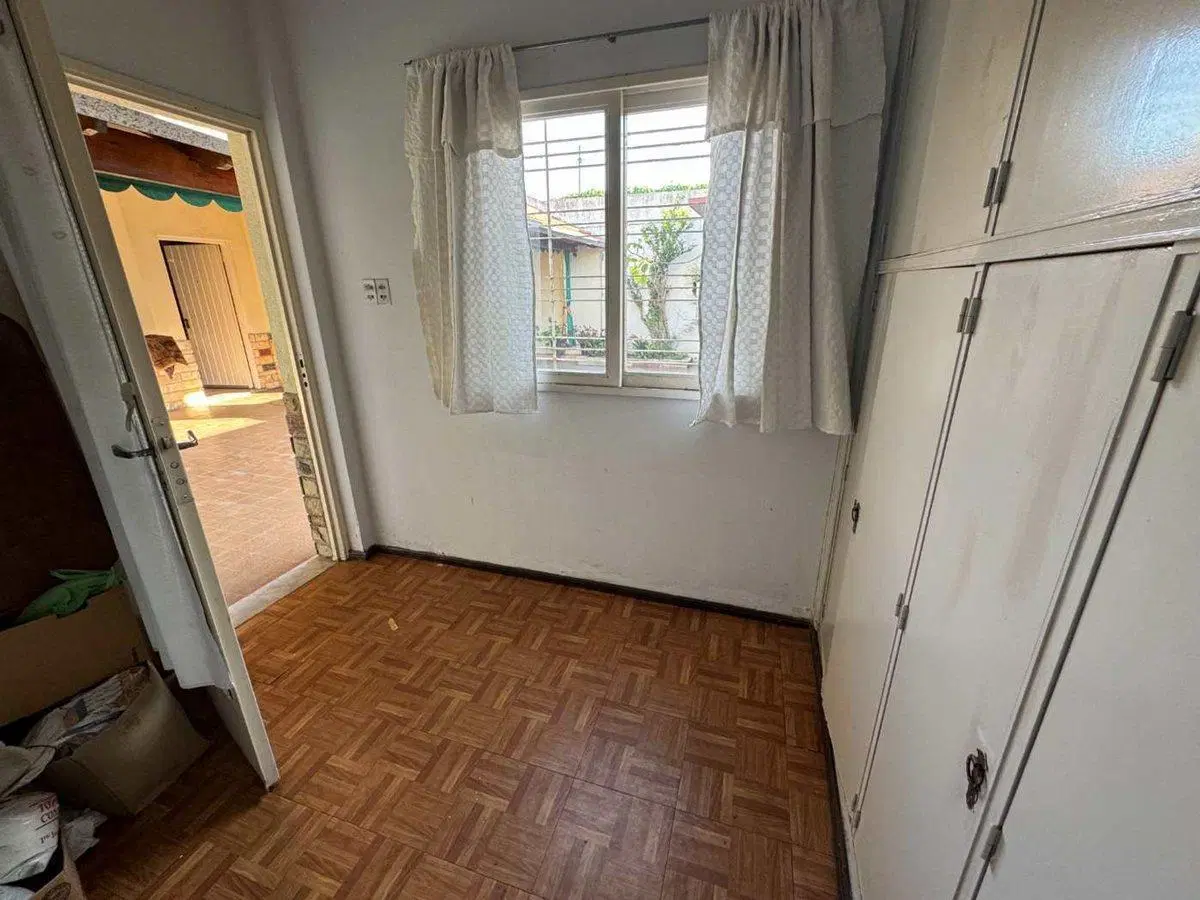 VENTA CASA 4 AMB PATIO – HAEDO - APTO CREDITO 3
