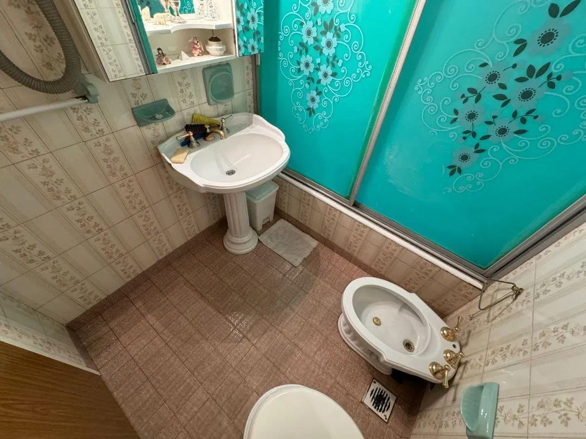 VENTA CASA 4 AMB PATIO – HAEDO - APTO CREDITO 4