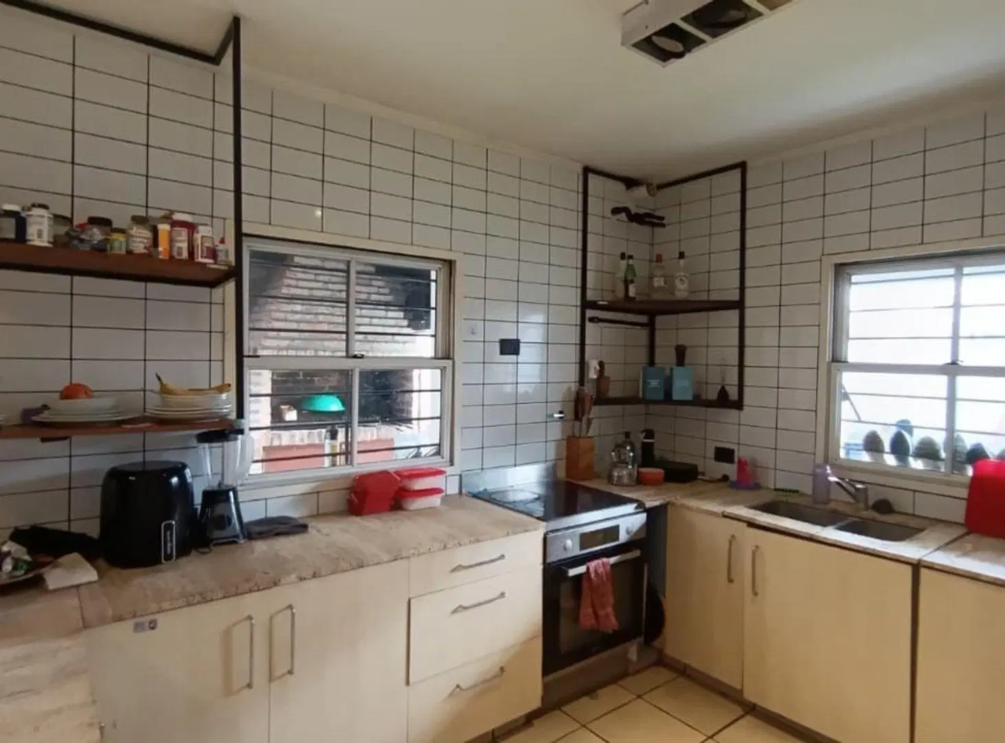 VENTA CASA 4 AMB CON GRAN JARDIN .ITUZAINGO NORTE 5