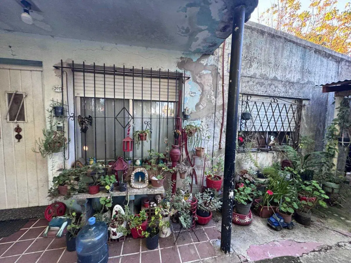 VENTA CASA 3 AMB PARQUE GALPON CASTELAR SUR 3