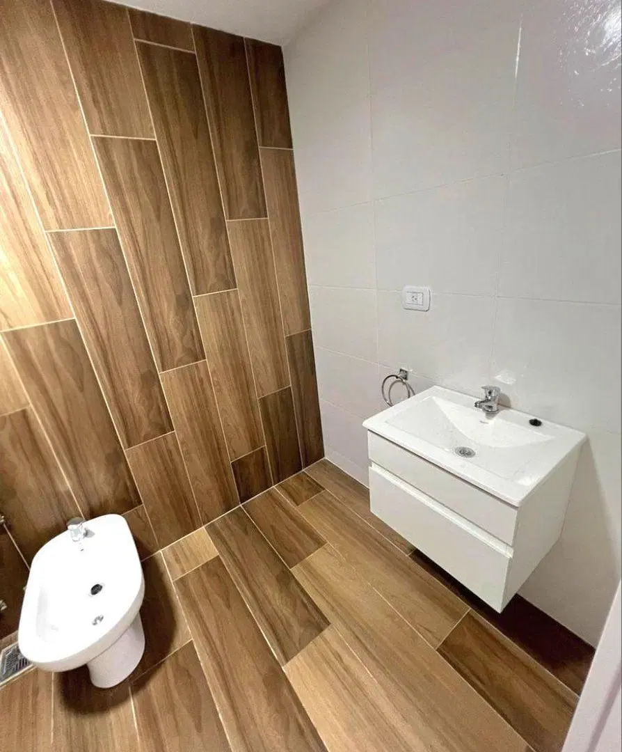 VENTA DEPARTAMENTO 2 AMBIENTES FRENTE C/ GYM MORON 5