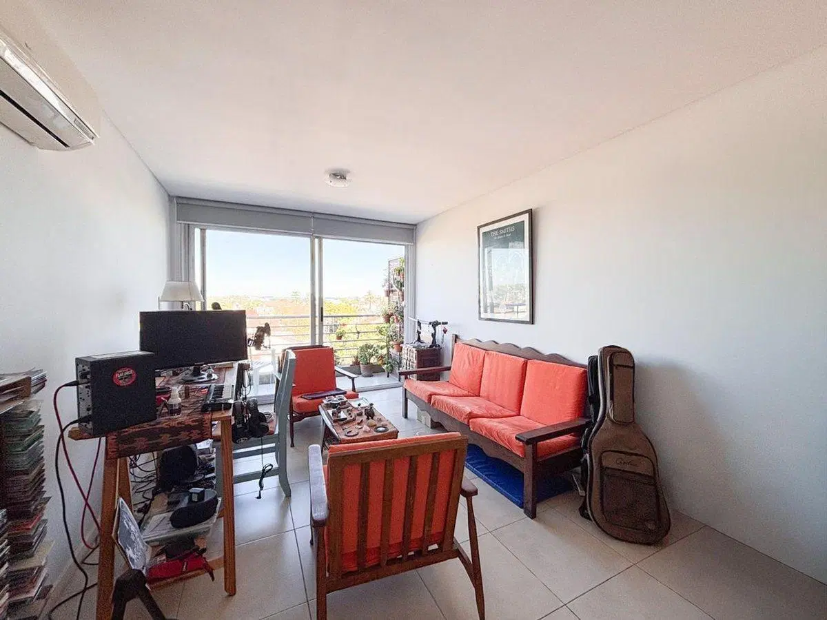 VENTA DEPTO 2 AMB CON COCHERA - CASTELAR 3
