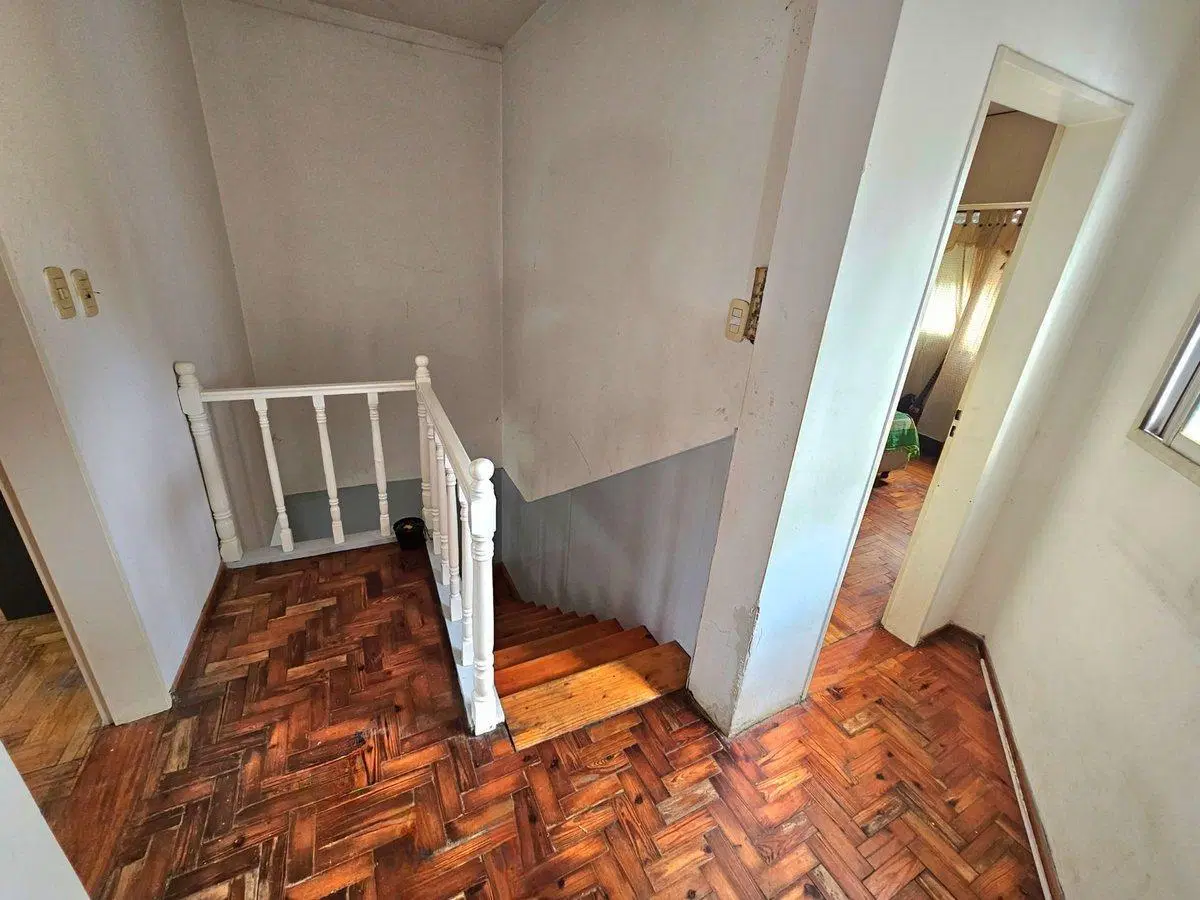 VENTA PERMUTA CASA 5 AMBIENTES PILETA Y COCHERA 5