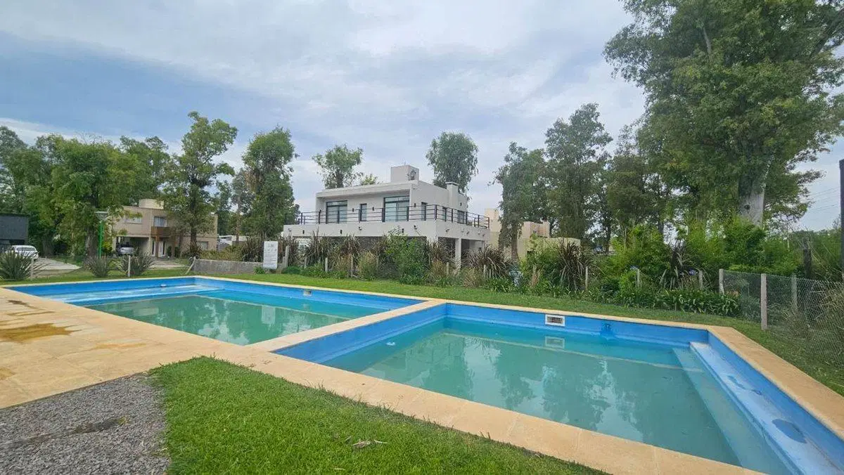 LOTE CENTRAL 600M2 EN ALVAREZ DEL BOSQUE MORENO 3