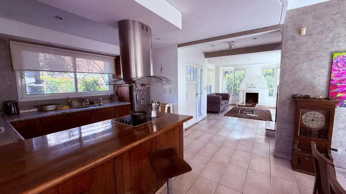 VENTA CASA 4 AMB B CERRADO PARQUE LELOIR APTO CRED 2
