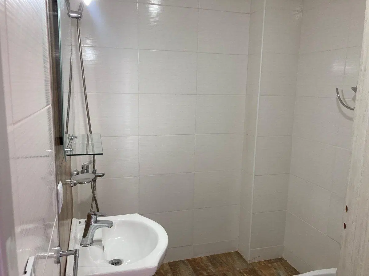 ALQUILER DEPARTAMENTO 2 AMBIENTES C COCHERA 5