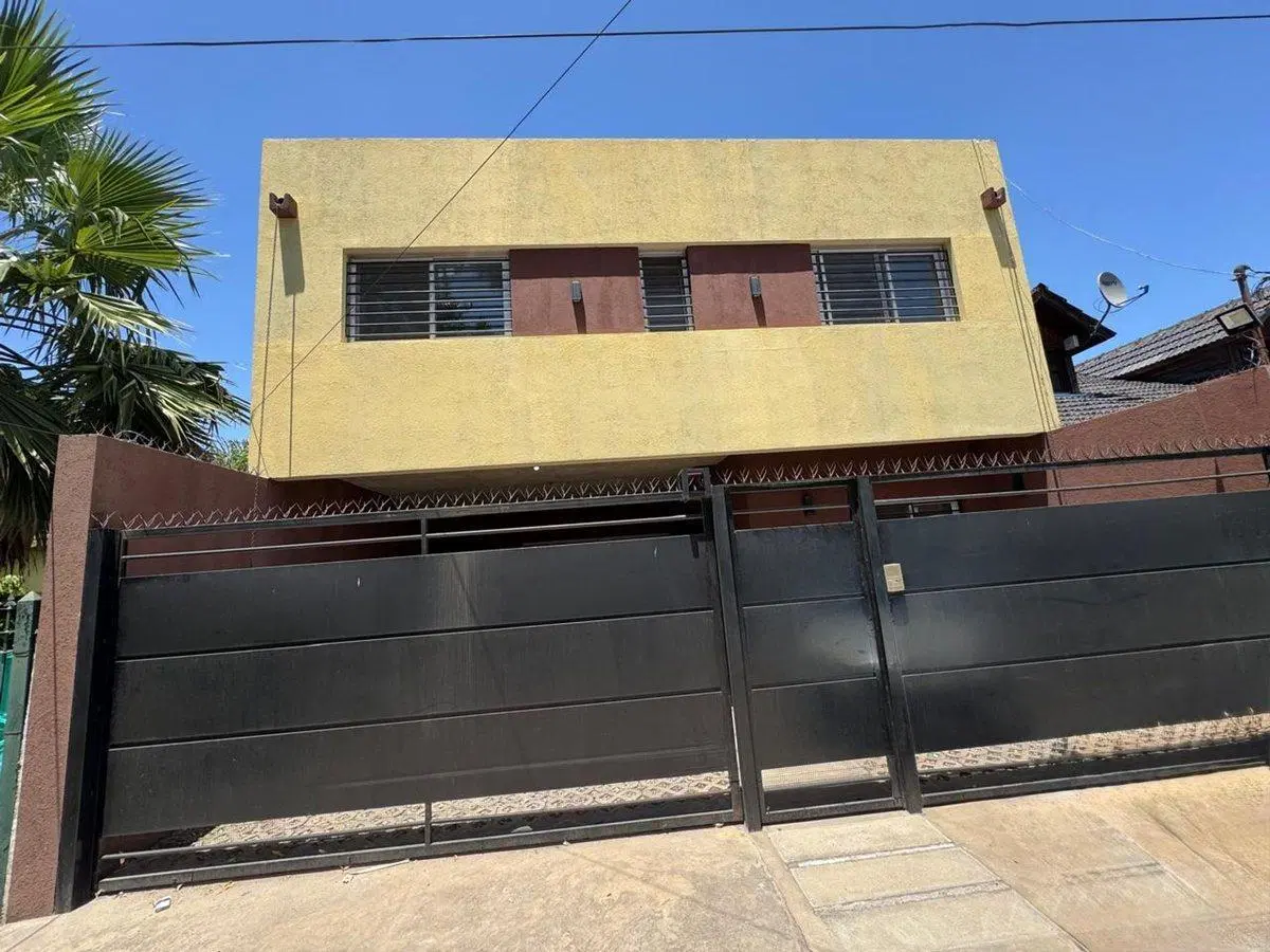 VENTA CASA 5 AMB C/JARDIN APTO CREDITO - MORENO 3