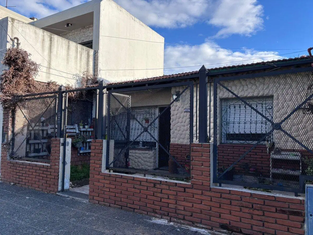 VENTA CASA 4 AMBIENTES LOMAS DEL MIRADOR 3