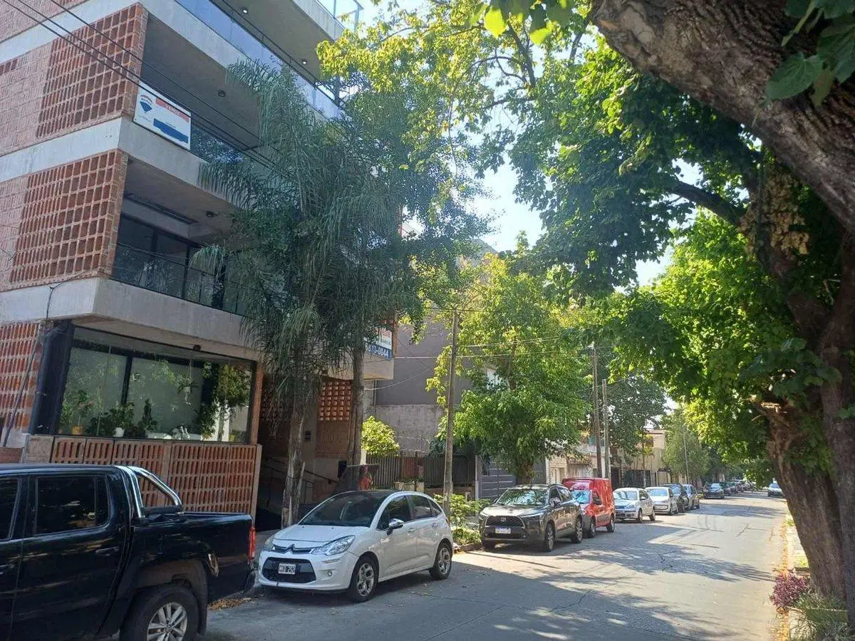 VENTA  COCHERA A METROS DE TRIBUNALES SAN MARTIN 2