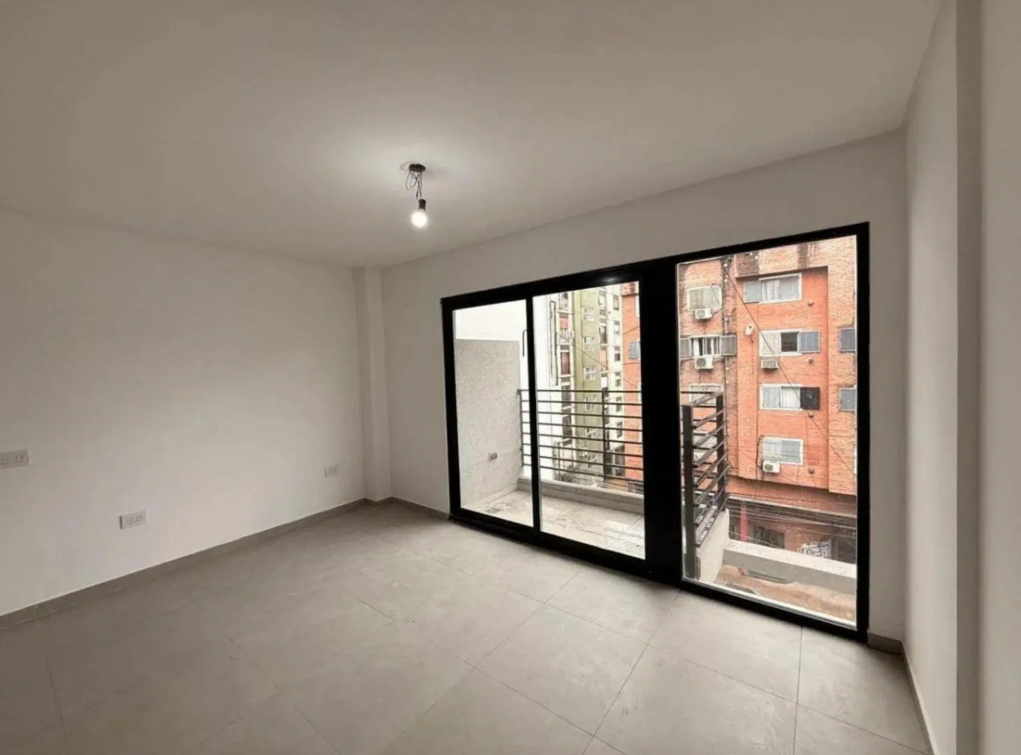 VENTA DEPTO MONOAMB MORON BALCÓN A ESTRENAR 2