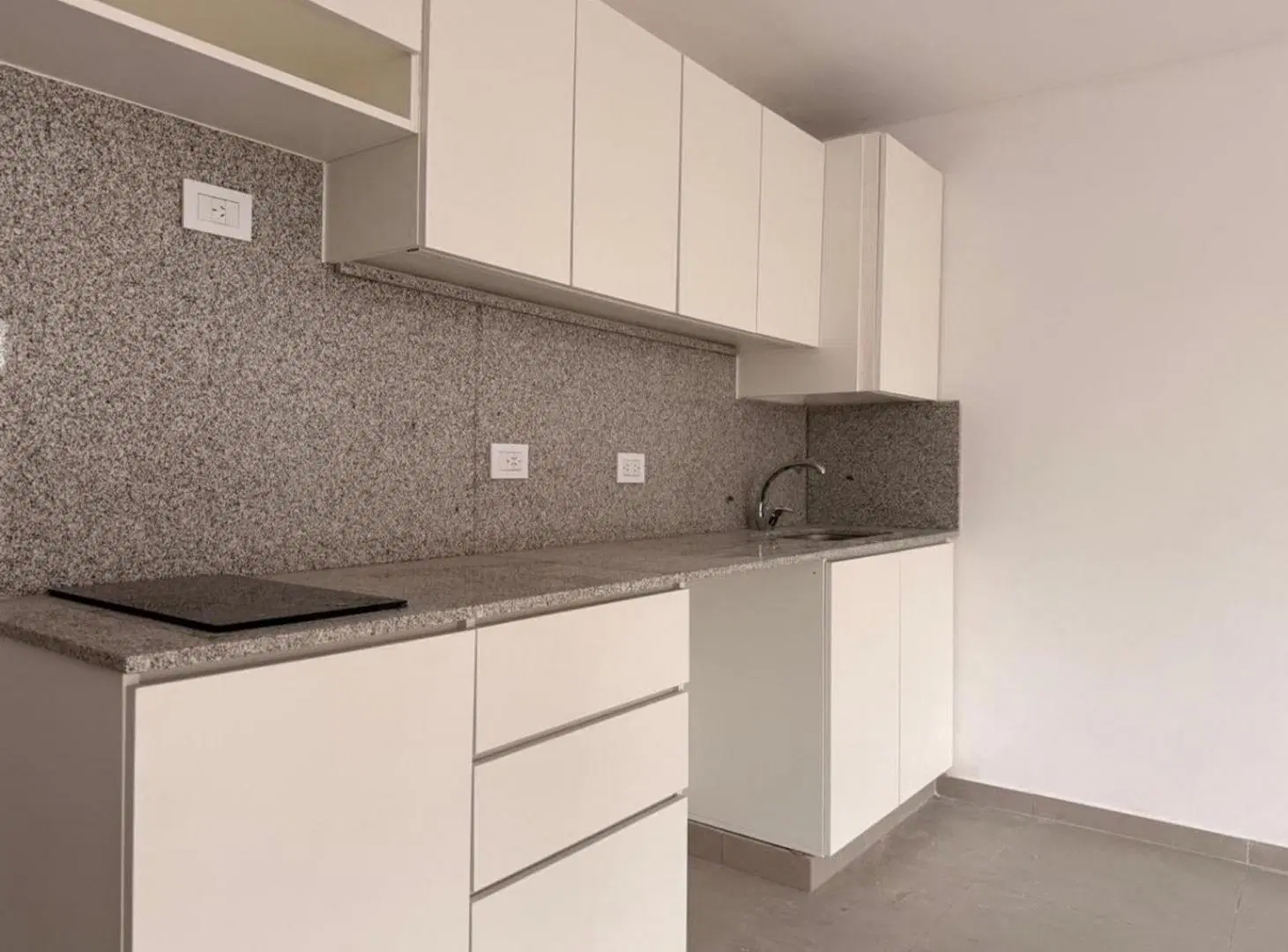VENTA DEPTO MONOAMB MORON BALCÓN A ESTRENAR 5