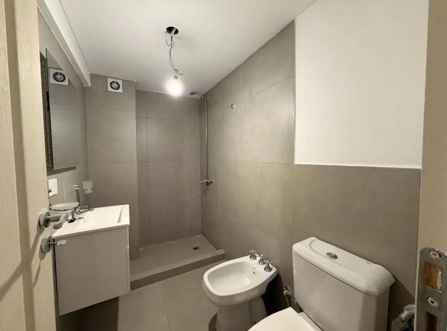 VENTA DEPTO MONOAMB MORON BALCÓN A ESTRENAR 3